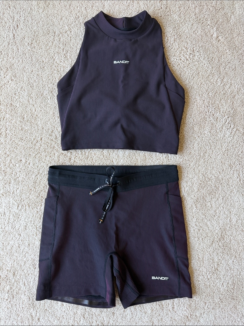 Bandit Running Ribbed Race Crop & Shorts Set - Black w/ Fig - Size M - like new!